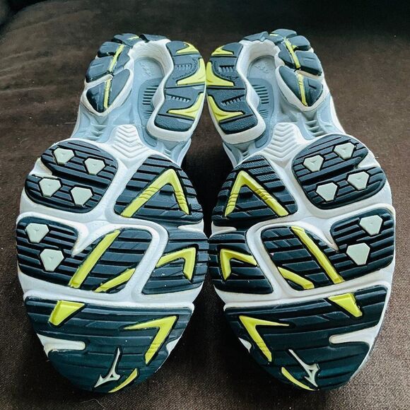 XLNT Mizuno Wave Inspire 6 Womens 9 US 40 EUR Silver Chartreuse Yellow - Picture 7 of 10